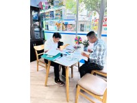 VietGroup Edu đón tiếp và tư vấn khách hàng tận tâm, chuyên nghiệp